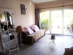 La luminosa camera da letto